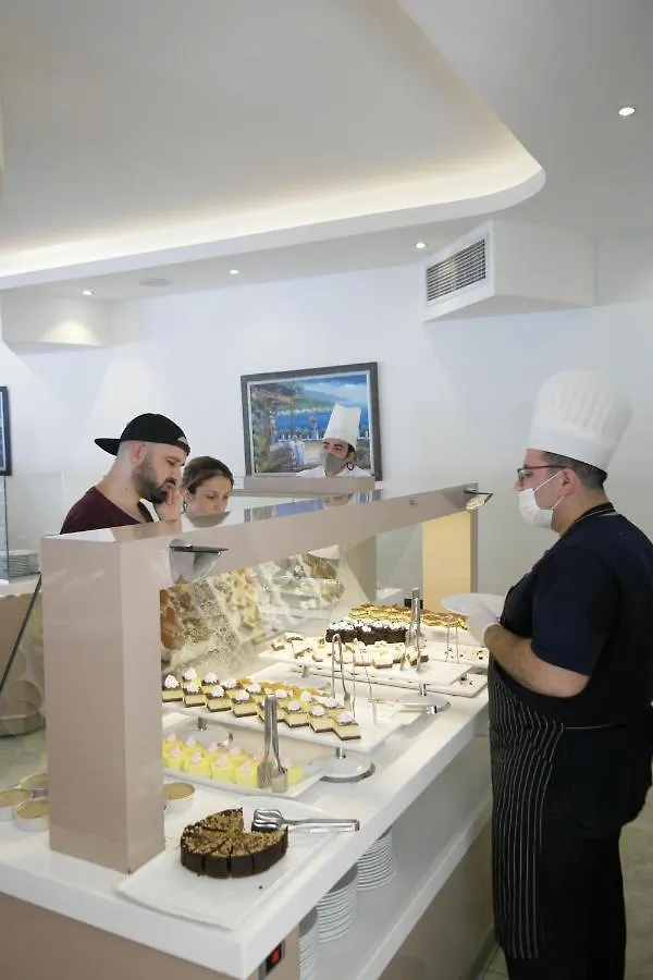 איסמלר Idas Hotel (Adults Only)